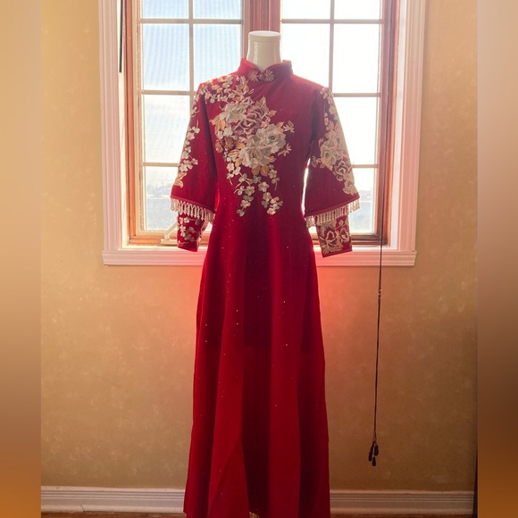 Asian Wedding Dress - Floral Embroidery and Velvet - Picture 1 of 1